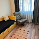 Victoria Square Apartmán *